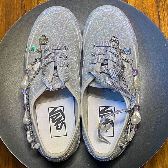 ♥️💖 RARE Vans Limited Ed Holo Beads Baubles Chains WORN ONCE Unisex Shoes - Picture 6 of 17
